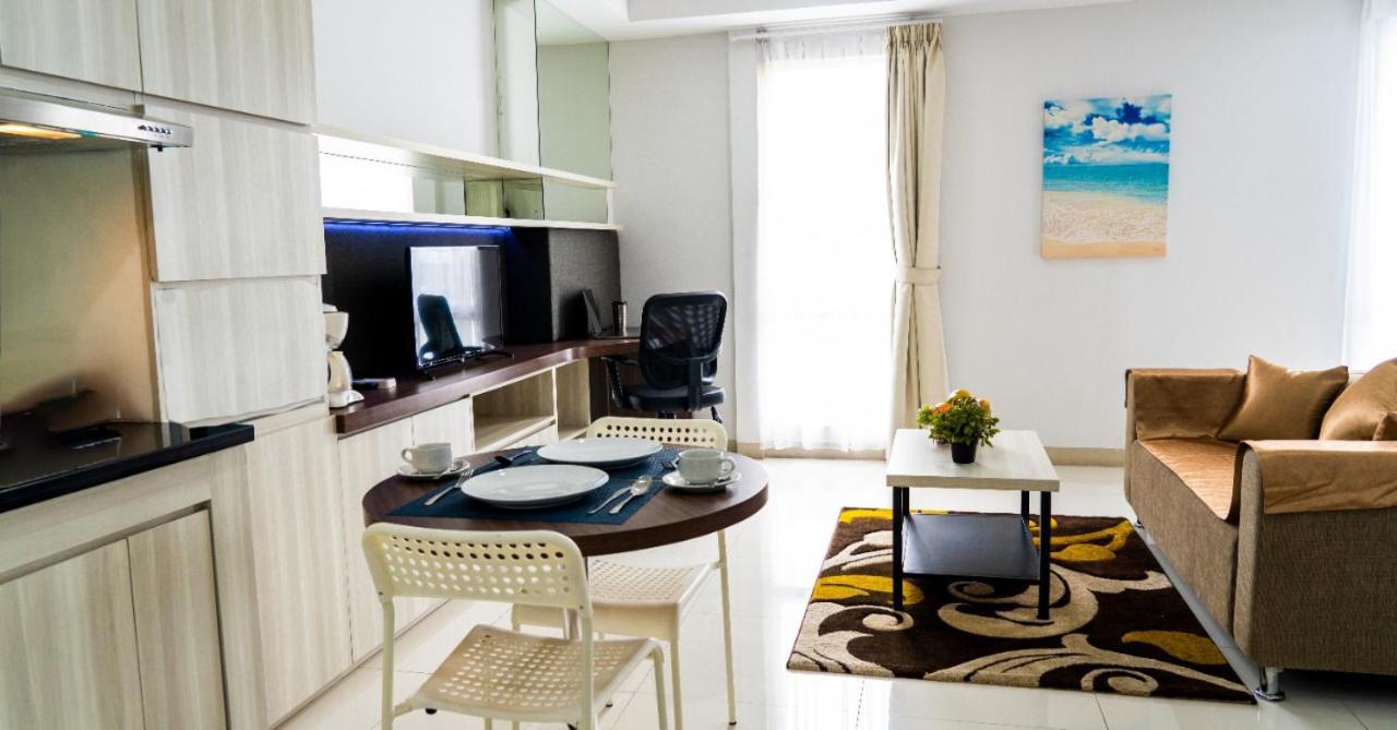 Azalea Suites Cikarang By Jayakarta Group Exterior photo